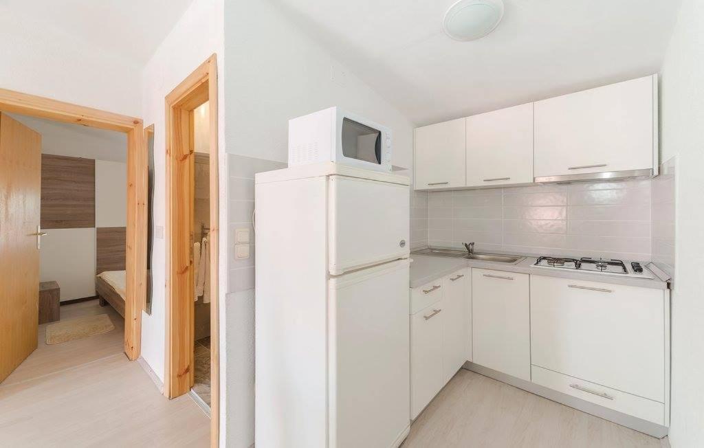 Apartmani Prpic Vir Luaran gambar